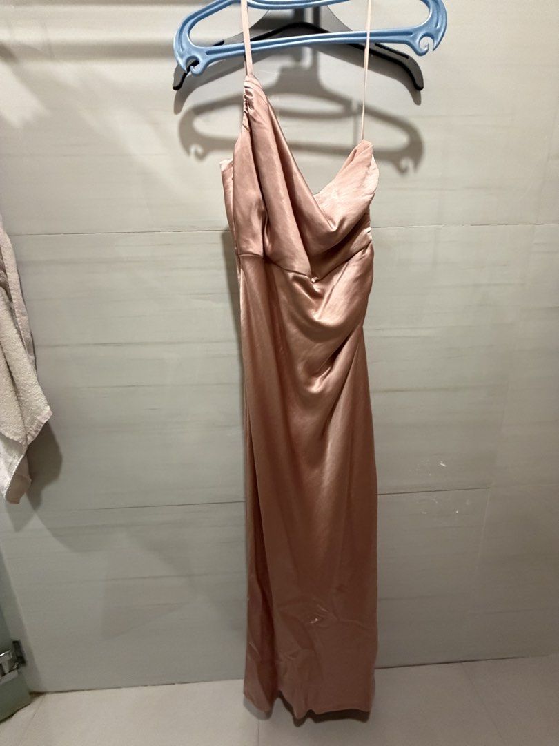 Ever New Pink Satin One Shoulder Gown (Category: Dresses) located in San Juan City. Submitted by b.ocampo (Listing ID 1449250199, Image 2). Description: • Ever New Pink Satin Gown • Size AUS 8 / EUR 36 / US 4 • One-shoulder design, ruched detailing on the side with high slit for added flair • Minor flaws as seen in photos; not noticeable when worn • Flaws would include water stain (from dry cleaning, can be removed from having it dry cleaned agai