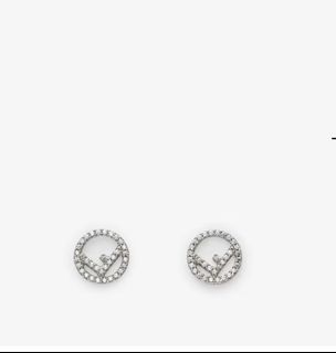 (Category: ) located in . Submitted by shopmemaybe (Listing ID 1449141616, Image 1). Description: .