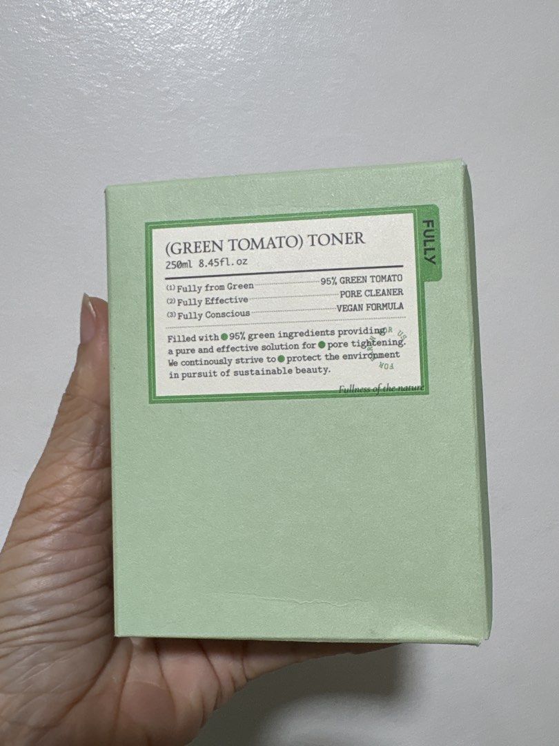 FULLY Green Tomato Toner 250ml (Category: Face Care) located in Quezon City. Submitted by iris.edit (Listing ID 1449224291, Image 1). Description: - FULLY Green Tomato Toner - Contains 96% Green Tomato extract - Vegan formula - Effectively cleans pores - Helps tighten pores - Hydrates the skin - Made in Korea - Expiry Date: 2027.01.04.