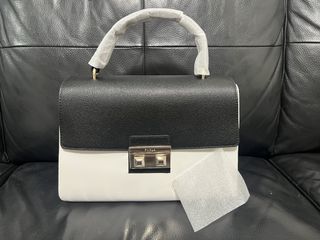 （分類：）位於 。 由 buddywong08 提交（商品編號 1449235072，圖片 1）。簡介： 。