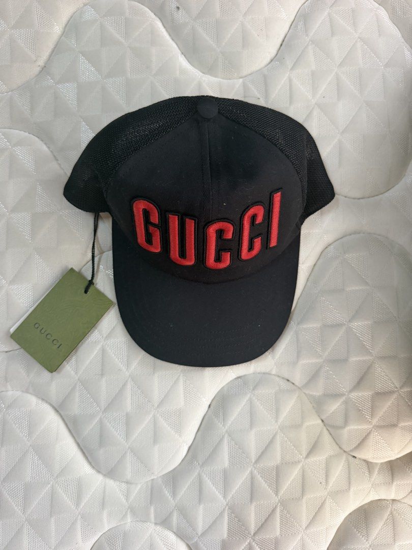 GUCCI CAP OG (Category: Caps & Hats) located in Taguig. Submitted by roxjl (Listing ID 1449154745, Image 1). Description: Authentic Bought in gucci japan .