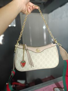(Category: ) located in . Submitted by zksboutique (Listing ID 1449282342, Image 1). Description: .