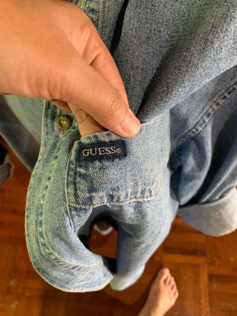 Guess Denim Oversized Top (Kategori: Atasan) berada di Jakarta Pusat. Dikirim oleh bersihbersirumah (ID iklan 1449187827, Gambar 2). Deskripsi: bismillahirahmanirahim.. semoga semua barang yang dijual murah ini bisa bermanfaat untuk kalian yaa dan jadi berkah buatku amin checkout nya langsung di 🆂hope ya karna barangnya udh di upload ke sana semua cek di 🆂hope Llnknya udh aku simpen di bio sama di bagian opsi pengiriman (mailing & delivery).