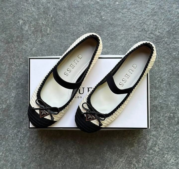 GUESS DOLL SHOES (Category: Flats & Sandals) located in Makati City. Submitted by mooning06 (Listing ID 1449185553, Image 1). Description: CAN PASS AS NEW USED ONCE BOUGHT FROM US.