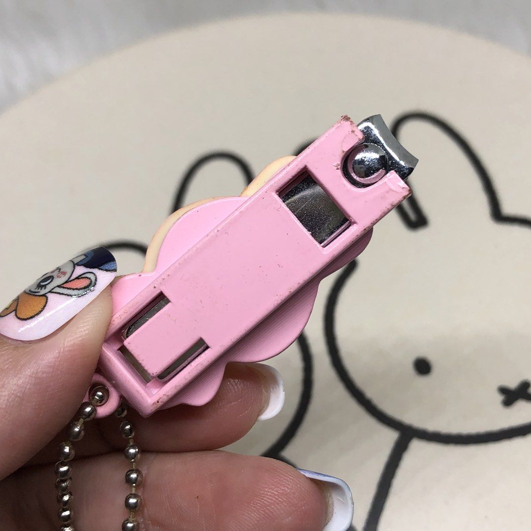 HELLO KITTY NAIL CLIPPER NAIL CUTTER (Category: Hands & Nails) located in Quezon City. Submitted by kitsune.treasures (Listing ID 1449168515, Image 3). Description: *First to pay policy! *1 day reservation only. Failure to pay on time, auto cancel. 📍Quezon City * MOD: J&T | Lalamove * MOP: GCASH | BPI 📦ON HAND AND READY TO SHIP! CONDITION: WHAT YOU SEE IS WHAT YOU GET. Dimensions: Kindly check the photos for the actual measurements. Please chec