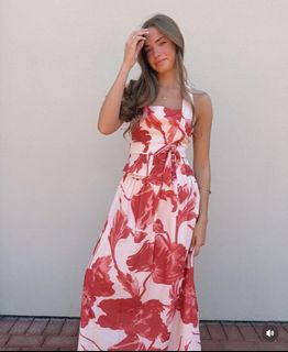 (Category: ) located in . Submitted by shopmyclosetbykris (Listing ID 1449291765, Image 1). Description: .