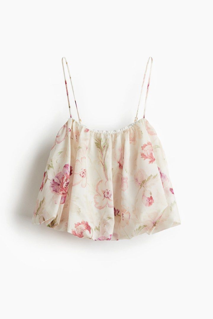 H&M Floral Bubble Crop Top (Category: Others Tops) located in Manila. Submitted by cydeclutters (Listing ID 1449145454, Image 1). Description: Size: Medium Condition: 9/10 Used 2x Rfs: declutterring.