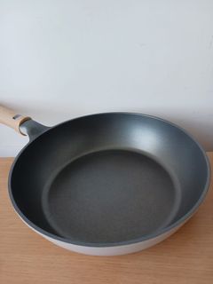 （分類：）位於 。 由 sonekenny 提交（商品編號 1449281892，圖片 1）。簡介： 。