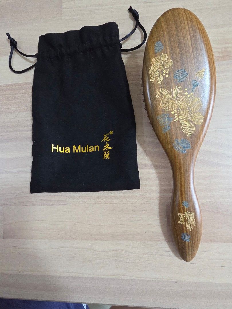Hua Mulan Hair Brush (Category: Hair) located in Taguig. Submitted by youcompleteme (Listing ID 1449200821, Image 3). Description: 📌 Hua Mulan hair brush - Brand new - Sandalwood 💰 Php 2,000.00 - Fixed price - Last price 💳 Payment through Gcash for reservation at least 1 day prior to pick-up/Lalamove booking (until 5 PM) 🛵 Pick-up location: BGC.
