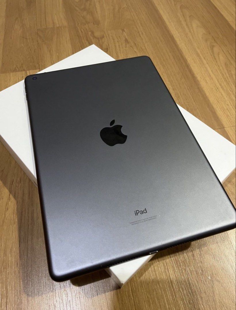 Ipad 9th Generation (Category: iPad) located in Kuala Lumpur. Submitted by muhammadan21973 (Listing ID 1449187613, Image 2). Description: - Includes original box - Perfect for daily use, student, light gaming and note taking - Best budget ipad for students.