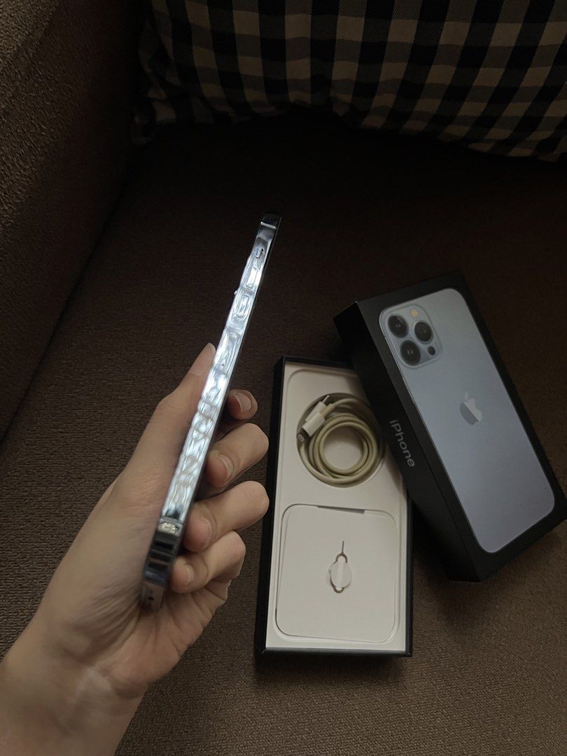 iPhone 13 Pro Max (Category: iPhone 13 Series) located in Malabon City. Submitted by heyatenicole (Listing ID 1449205065, Image 3). Description: FS: iPhone 13 Pro Max Color: Sierra Blue Storage: 128 gb Battery Health: 82% Inclusions: Type C Charger, Box & Sim Tray Remover Pin with free cases from 🍊 ✨ Bought from Power Mac Center ✨ Lady-Owned ✨ Safe to reset ✨ Working true tone & face id ✨ No dents & scratches ✨ No sim restriction ✨ No repair his