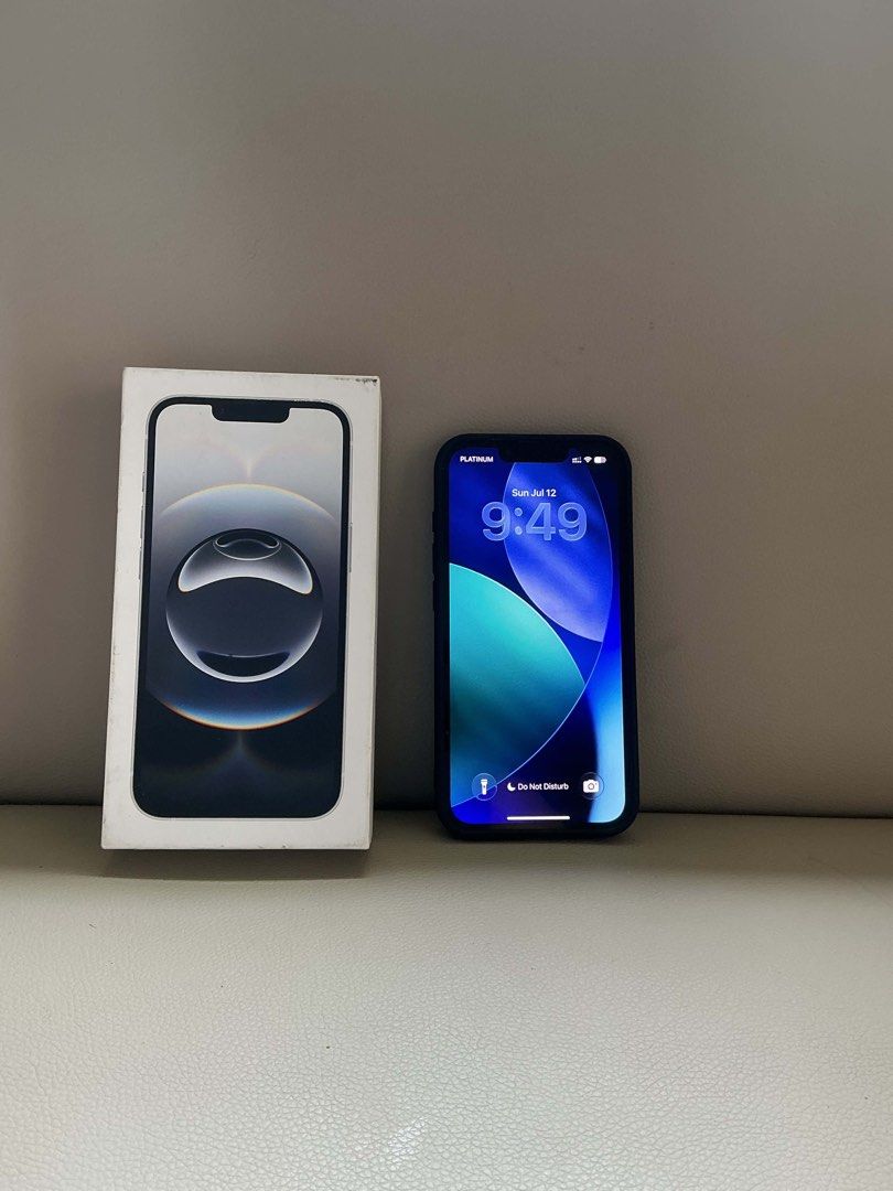 iPhone 16e (Category: iPhone X Series) located in Caloocan City. Submitted by jikkocmariano (Listing ID 1449116401, Image 1). Description: iPhone 16e 128GB White With original box Still under warranty until Aug 16, 2026.