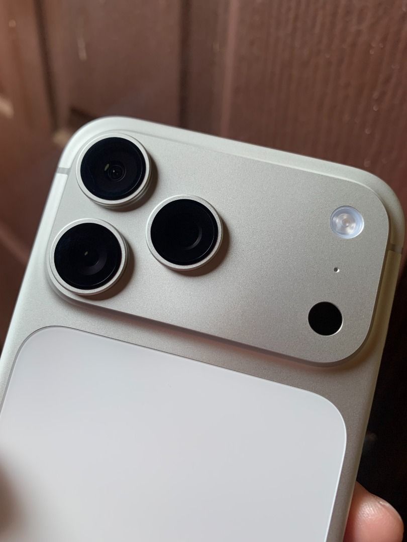 iphone 17 pro max 256gb Smartlocked (Category: iPhone 17 Series) located in Cebu City. Submitted by closetdropph (Listing ID 1449158150, Image 2). Description: Selling my iPhone 17 Pro Max 256GB in Silver, purchased from Smart Store Cebu. ✅ 256GB Storage ✅ Silver ✅ Smart Locked (Purchased from Smart Store Cebu) ✅ 99% Battery Health ✅ 97 Cycle Count ✅ Under Apple Warranty until March 2027 ✅ No dents, scratches, or issues ✅ Never repaired or opened