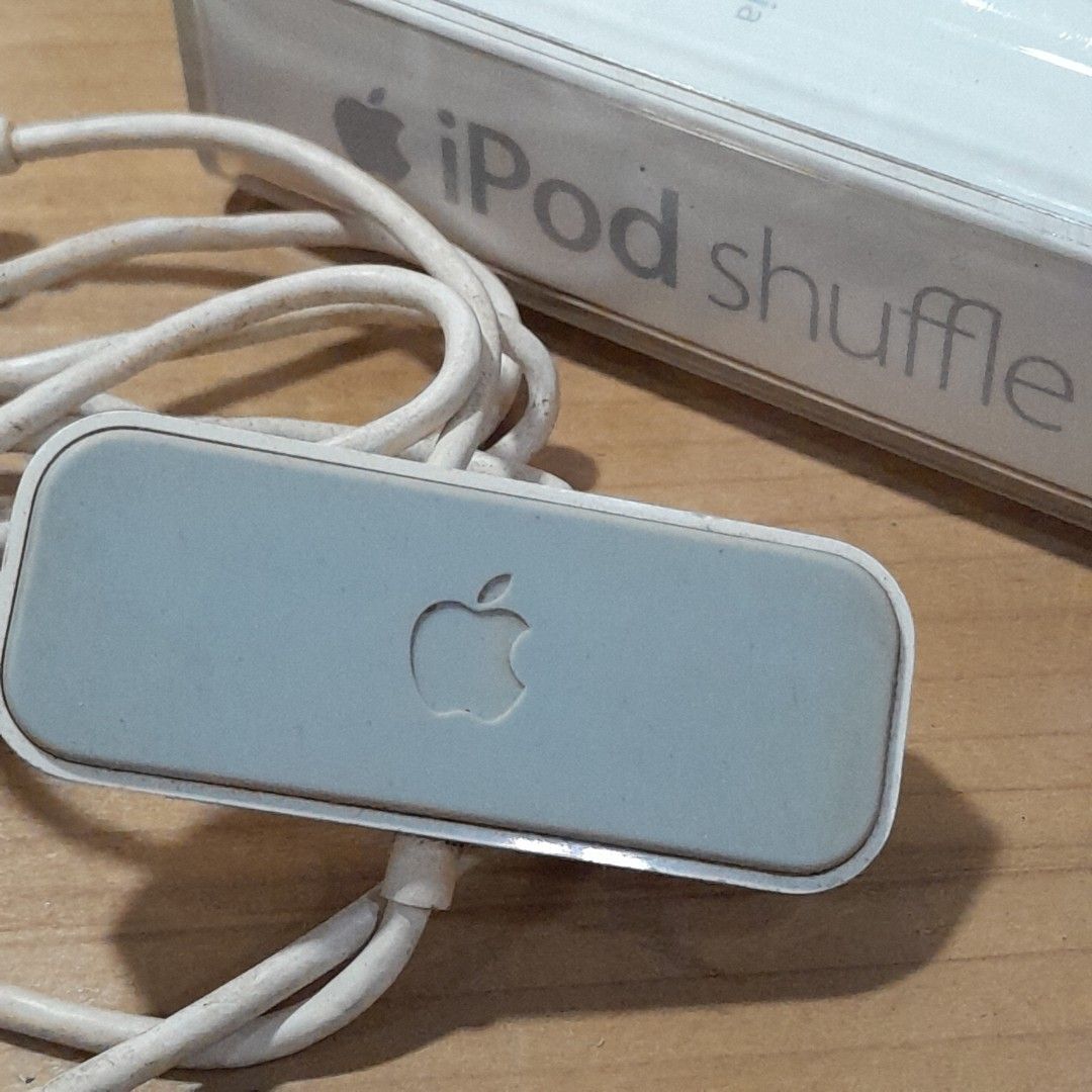 Original Case and Charging Cable for IPod Shuffle (Category: Other Audio Equipment) located in Las Pinas. Submitted by 84vintage (Listing ID 1449120473, Image 2). Description: Actual photos posted. Please examine them carefully as they are part of the description. --📌 MUST READ Before Dealing with us 📌-- ⚠️Price is posted. No lowballs please. ⚠️Vintage items are only sold As Is Where Is. If you want new items without any flaws, you can buy at t