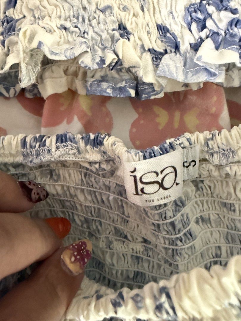 Isa The Label Kaia Set in Toile (Category: Sets or Coordinates) located in Pasig City. Submitted by peonyfield (Listing ID 1449189963, Image 3). Description: - Cute blue floral print two-piece set from Isa The Label. - Comfortable and stylish, perfect for summer days or beach vacations. - Size: Small (S) - Never worn, only tried on.