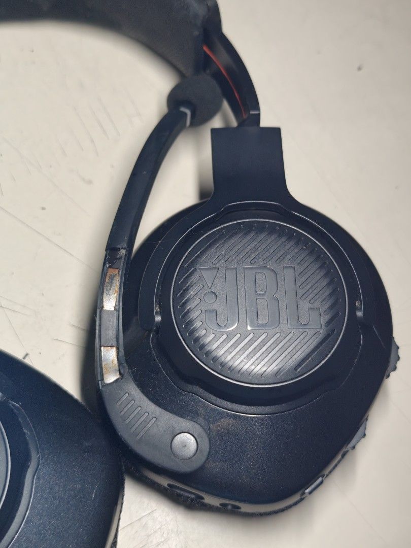 JBL Quantum 400507372052949903364