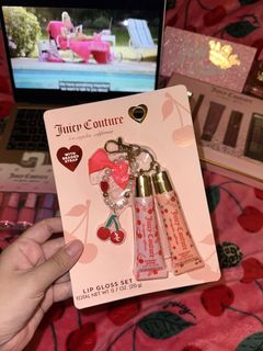 (Category: ) located in . Submitted by velvetandglitter (Listing ID 1449283728, Image 1). Description: .