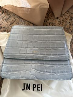 （分類：）位於 。 由 knkwok 提交（商品編號 1449168322，圖片 1）。簡介： 。