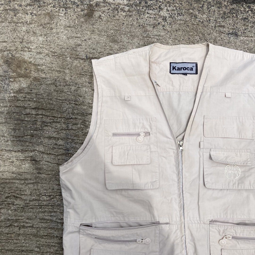 KAROCA MULTI POCKET UTILITY BEST (Category: Vests) located in San Pablo. Submitted by 3tresfinds (Listing ID 1449165458, Image 3). Description: PM FOR MORE INFO.