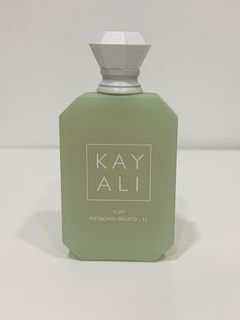 (Category: ) located in . Submitted by perfume_by_shaaa (Listing ID 1449161670, Image 1). Description: .