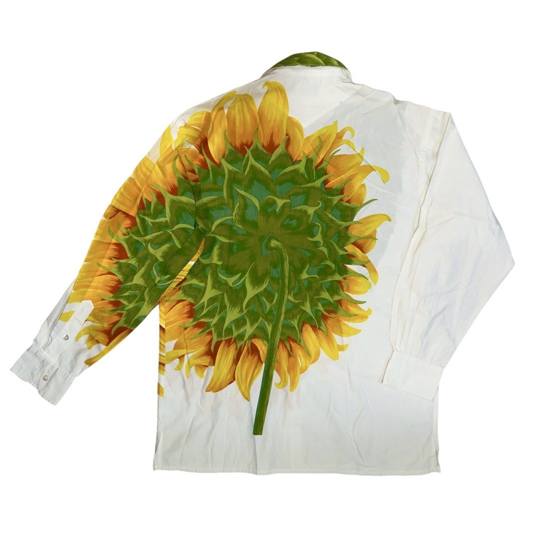 Kenzo Sunflower Button Up Polo Shirt (Category: Formal Shirts) located in Manila. Submitted by markseesghosts (Listing ID 1449294045, Image 2). Description: Kenzo Sunflower Button Up Polo Shirt Used Once W: 22.5 L: 28.5 Shoulder: 19.5 Sleeve Length: 22.