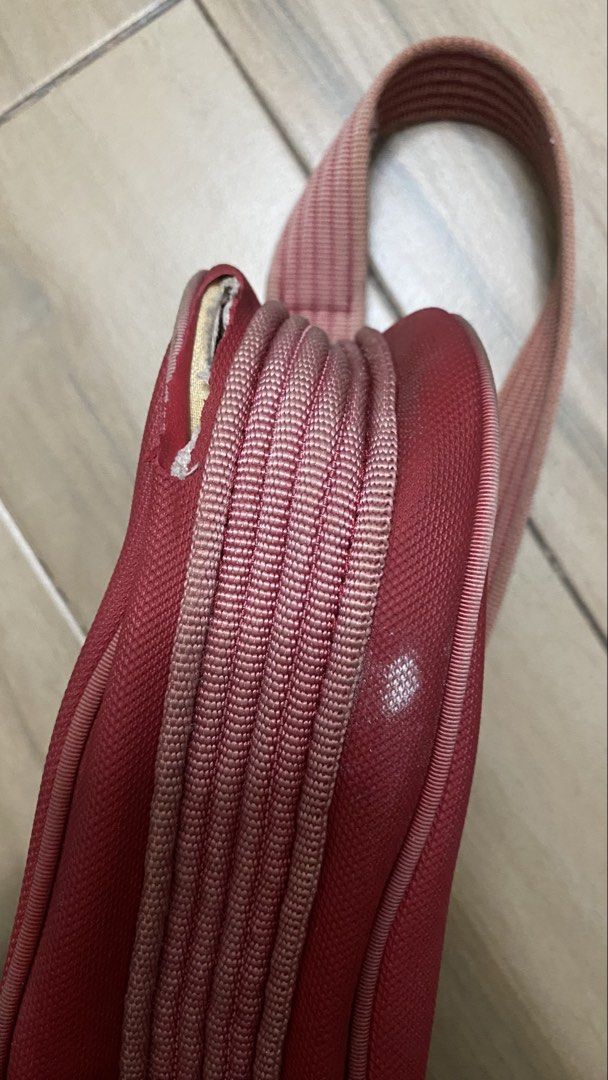 Lacoste Vintage Shoulder Bag (Category: Shoulder Bags) located in Las Pinas. Submitted by baeksilog (Listing ID 1449300813, Image 3). Description: Lacoste Red Handbag - Major defects ‼️ - Can send more pictures - Cannot verify auth3nticity - Price still nego! MOP: GCash, Maya, Bank Transfer MOD: J&T, Lalamove, Grab c/o buyer Can also meet up around las piñas or alabang .