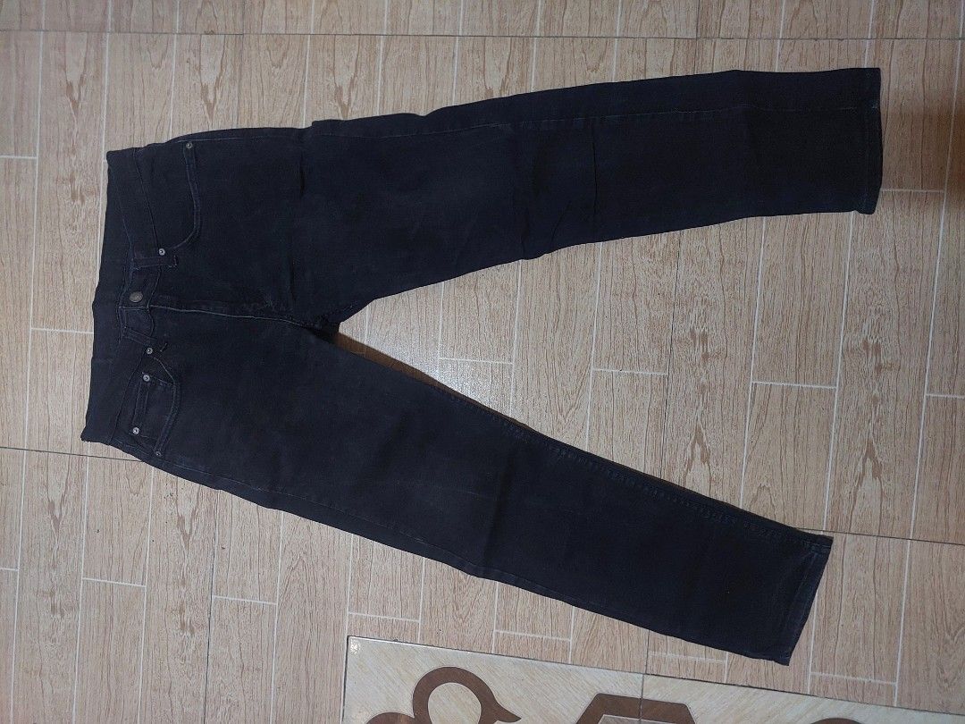 LEVI'S 502 (Category: Coats, Jackets and Outerwear) located in Manila. Submitted by markainis (Listing ID 1449289494, Image 1). Description: .