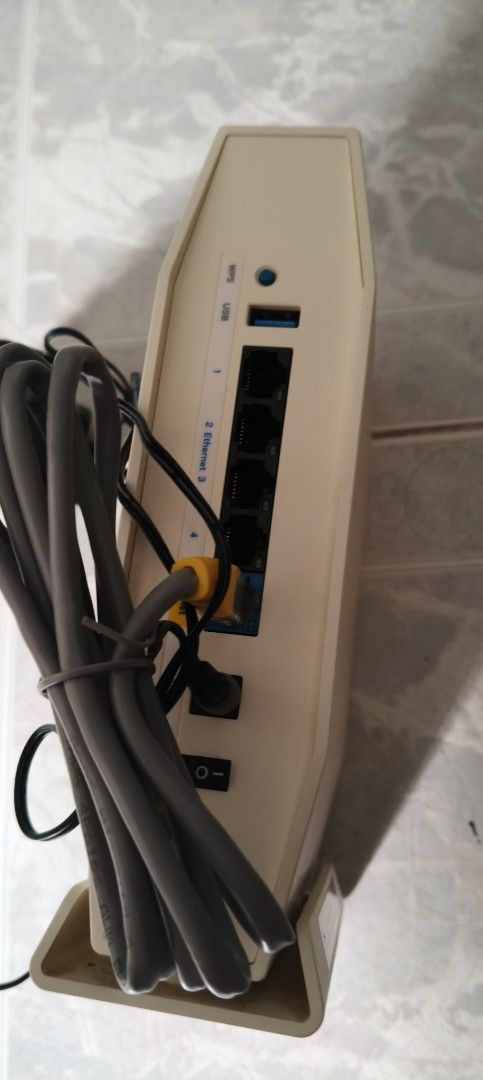 Linksys WRT400 Wireless-N Broadband Router507084454925455363