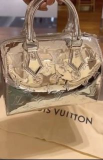 (Category: ) located in . Submitted by mng_luxe (Listing ID 1449321201, Image 1). Description: .