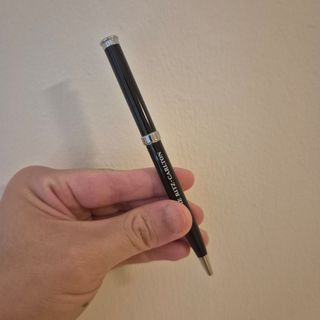 (Category: ) located in . Submitted by hippo.cat (Listing ID 1449119745, Image 1). Description: .