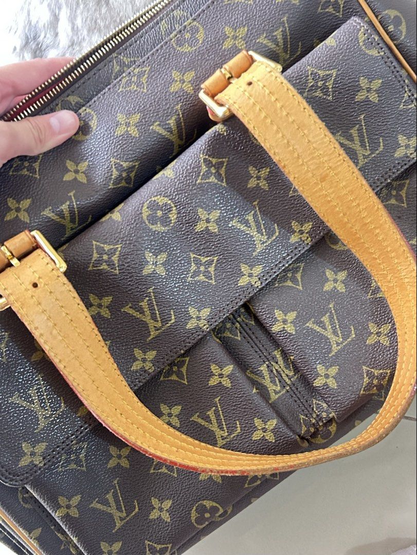 Lv Multipli Cite Bag (Category: Luxury Bags & Wallets) located in Manila. Submitted by prelovedwithmaui (Listing ID 1449324246, Image 2). Description: Elevate your daily carry. 👜 A timeless monogram style that speaks for itself. Disclaimer: Sold as is Yours for ₱3,000 php only! Message to negotiate. 🤎.