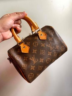 (Category: ) located in . Submitted by luxbagelyas (Listing ID 1449160823, Image 1). Description: .