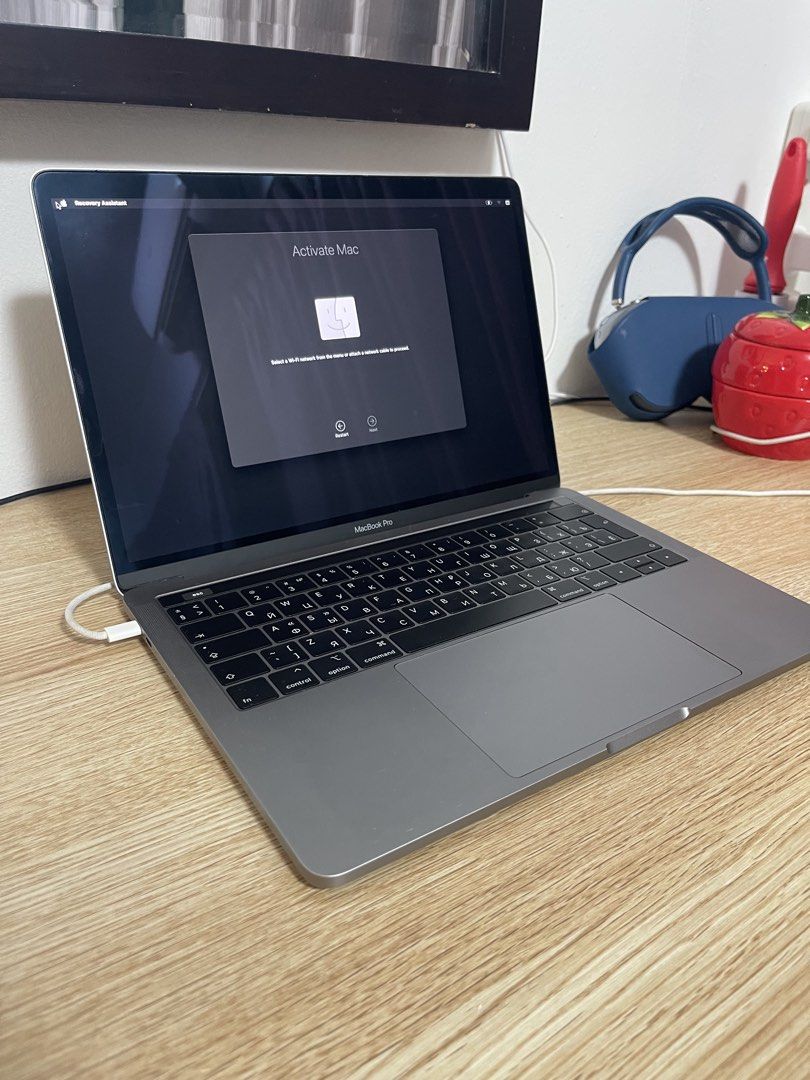 MacBook Pro 2019 i5 13 inch507471446514739206