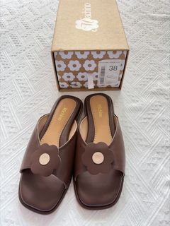(Category: ) located in . Submitted by preloved__al (Listing ID 1449106953, Image 1). Description: .