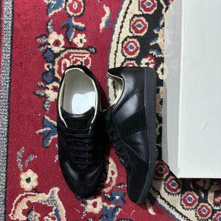 (Category: ) located in . Submitted by pulito.streetwear (Listing ID 1449260375, Image 1). Description: .