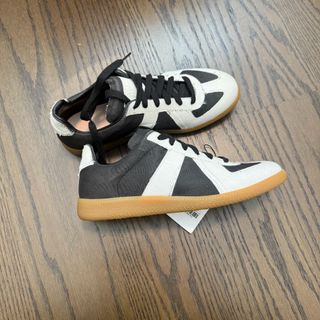 (Category: ) located in . Submitted by donda.archives (Listing ID 1449213316, Image 1). Description: .