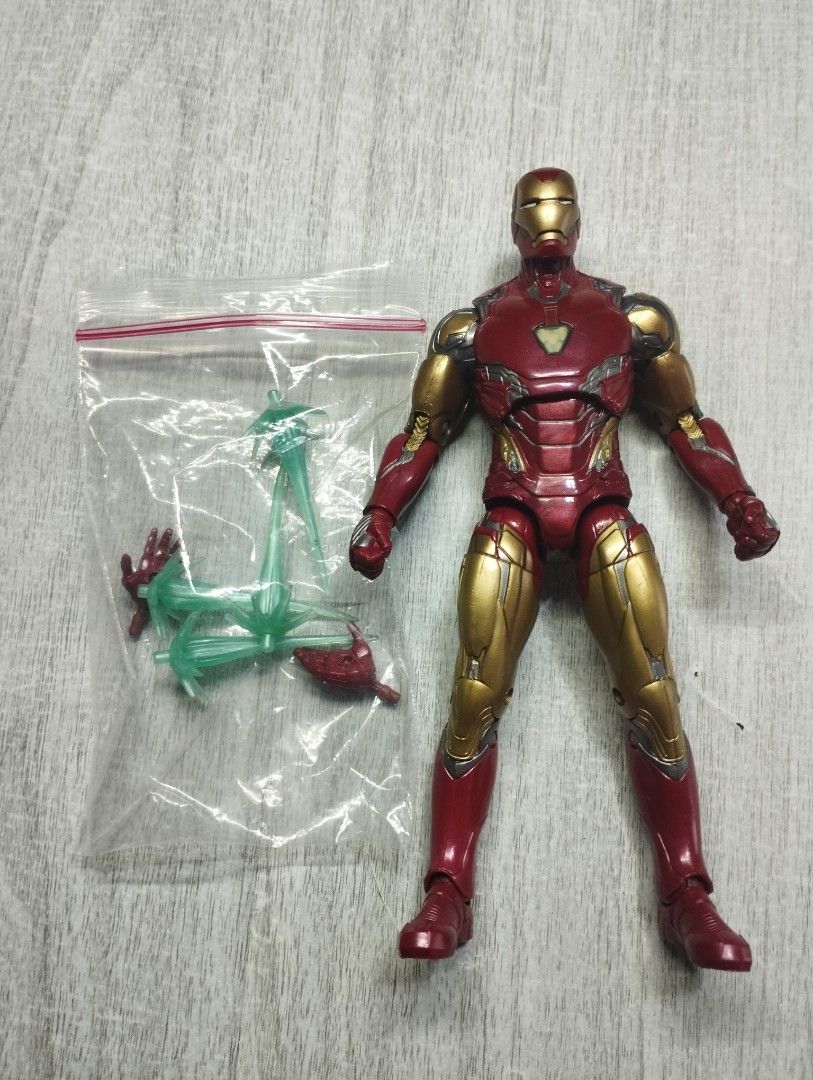 Marvel Legends Endgame Ironman (Category: Figurines & Statues) located in San Pablo. Submitted by thebeehivecollectibles (Listing ID 1449242839, Image 1). Description: Marvel Legends Ironman complete accessories and in good condition Item is in Laguna Shipping at buyers expense and booking.