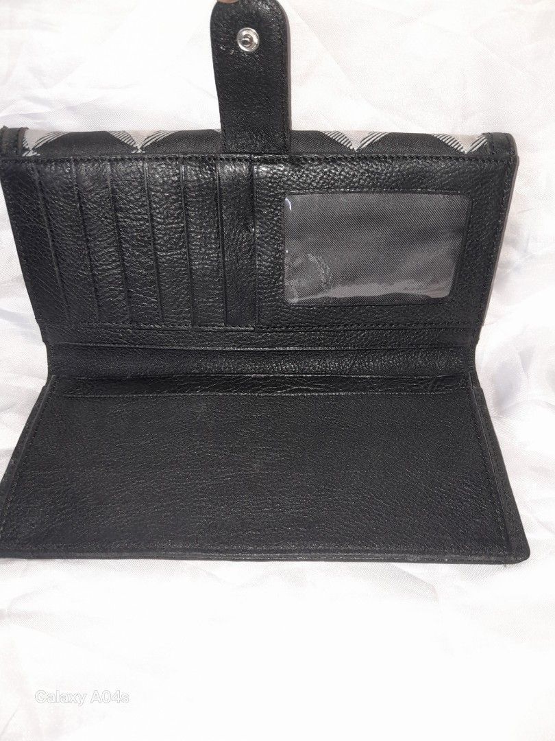 Mcm wallet (Category: Luxury Bags & Wallets) located in Zamboanga. Submitted by mharyan10021965 (Listing ID 1449106618, Image 3). Description: .