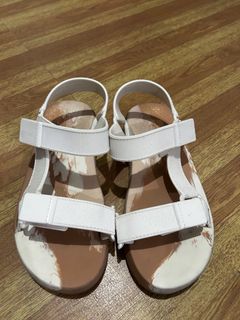 (Category: ) located in . Submitted by essentials.ph (Listing ID 1449321666, Image 1). Description: .