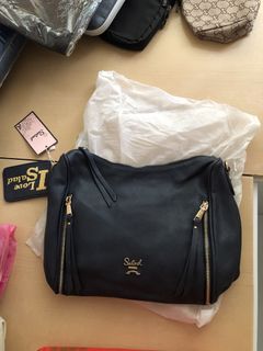 （分類：）位於 。 由 fiona_2017 提交（商品編號 1449123709，圖片 1）。簡介： 。