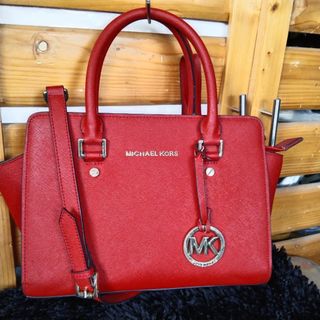 (Category: ) located in . Submitted by dione_closet503 (Listing ID 1449235429, Image 1). Description: .