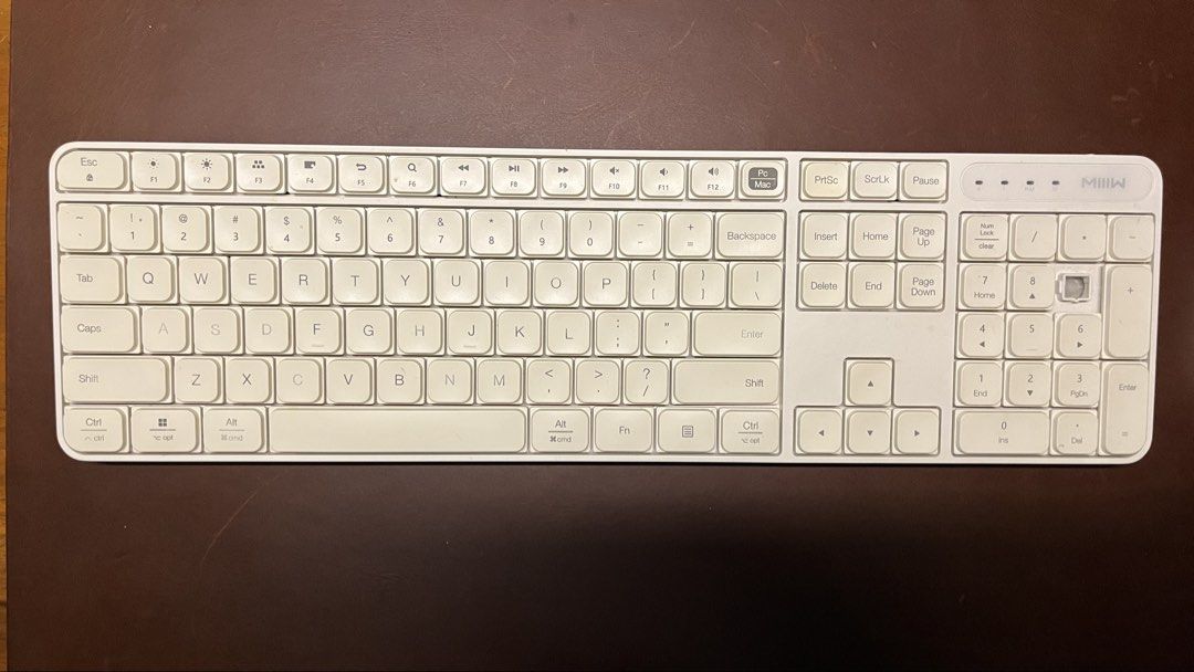 MIIIW White Wireless Keyboard and Mouse Set (Category: Computer Keyboard) located in San Juan City. Submitted by kaelarafer (Listing ID 1449174606, Image 2). Description: MIIIW Wireless Keyboard and Mouse Set Well used Flaws: One keycap from the numpad (number 9) is missing; scuffs and scratches on the mouse RFS: Decluttering .