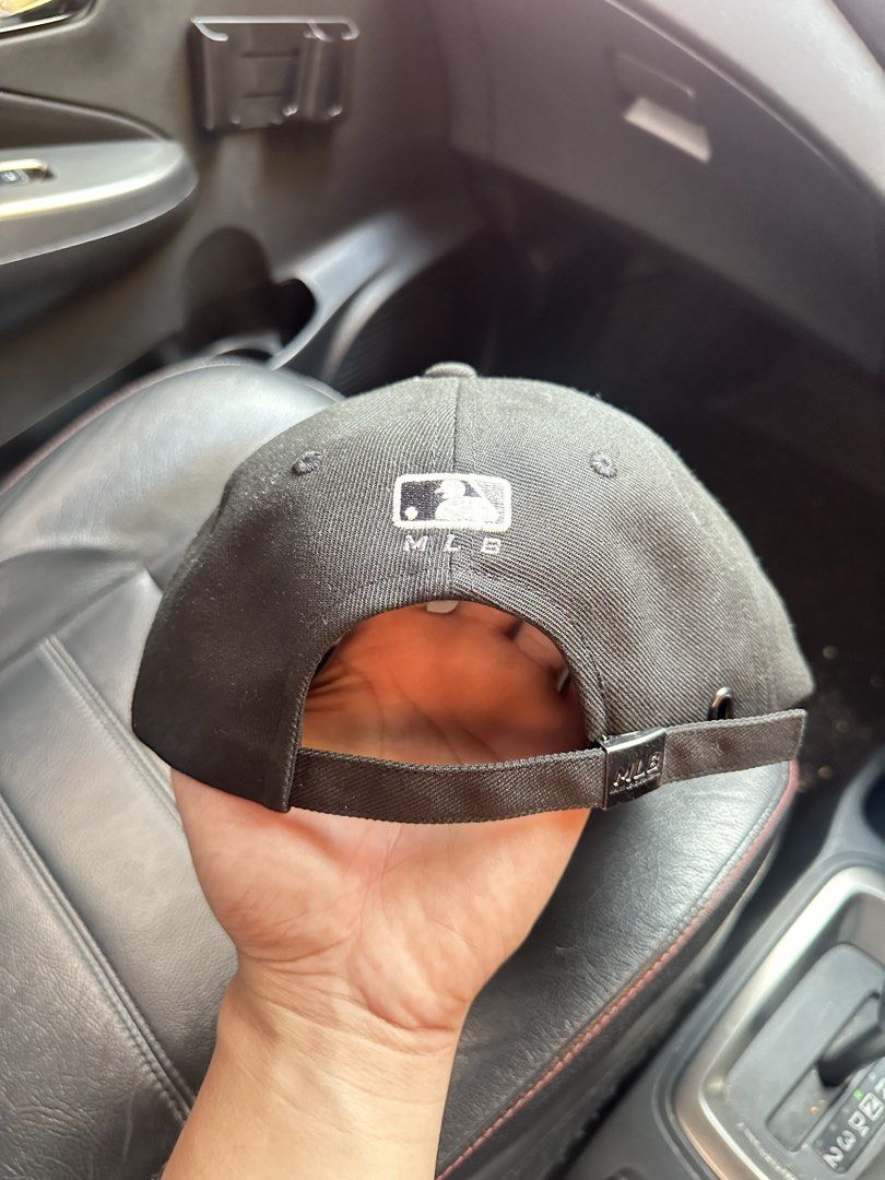 MLB Cap (Category: Cap & Hats) located in Tanjong Malim. Submitted by revaultemy (Listing ID 1449212113, Image 3). Description: Brand new.