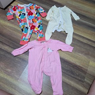 (Category: ) located in . Submitted by mamakat_treasures (Listing ID 1449265702, Image 1). Description: .