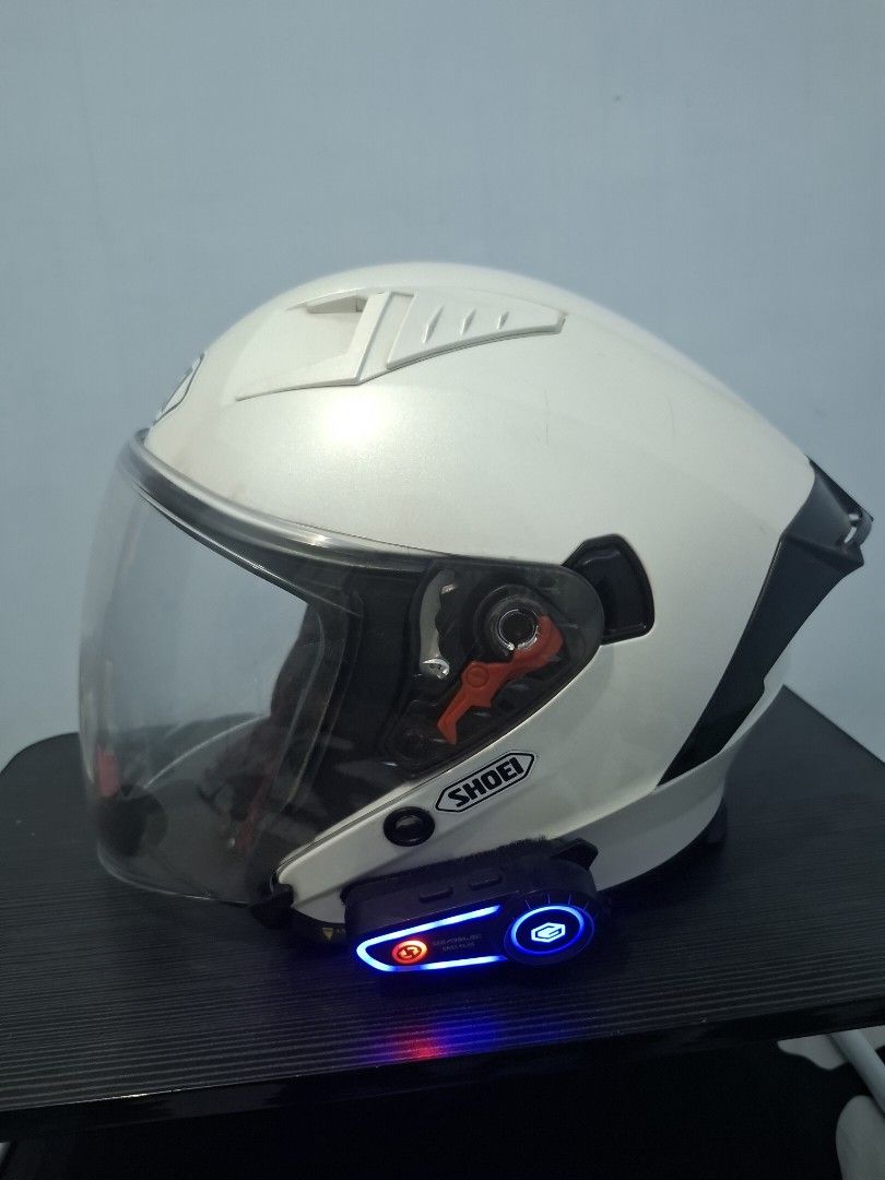 Motorcycle Helmet with Intercom (Category: Helmets and other Riding Gears) located in Taguig. Submitted by wiltech016 (Listing ID 1449219896, Image 2). Description: Gille Helmet GVR V1 with SHOEI Decals. - with extra tinted visor and spoiler. - with Bluetooth intercom. - with minor scratches. Foam and Strap is still in good condition. Pick up or Lalamove/Grab only. 📍 Taguig City.