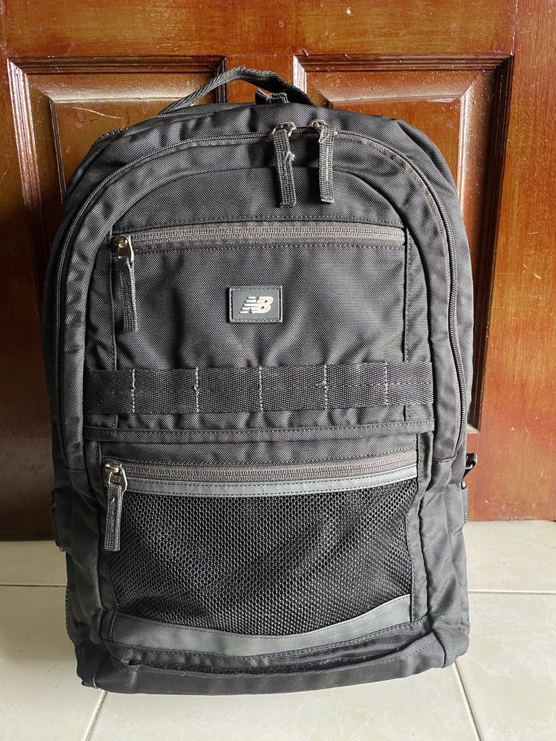 New Balance backpack (Category: Backpacks) located in Kuala Lumpur. Submitted by fahmiizwan01 (Listing ID 1449158708, Image 1). Description: .