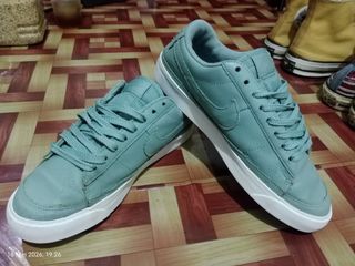 (Kategori: ) berada di . Dikirim oleh raksepatu_thriftjkt (ID iklan 1449251898, Gambar 1). Deskripsi: .