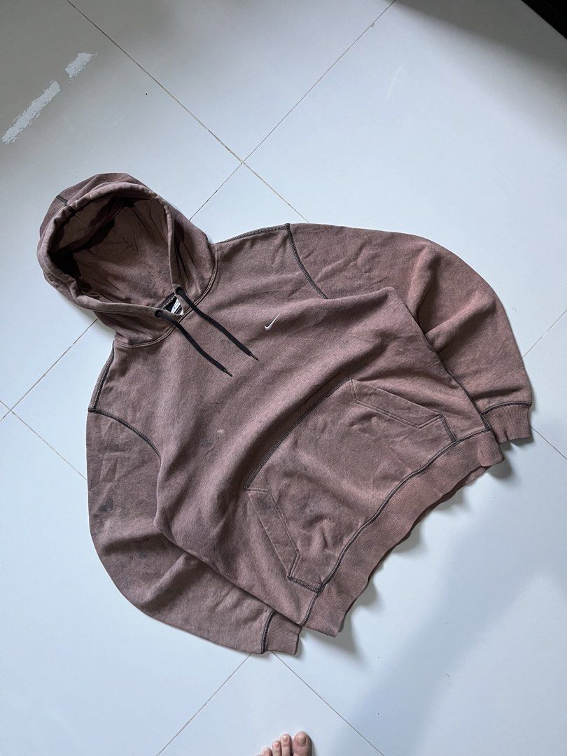 Nike Dyed Hoodie (Category: Coats, Jackets and Outerwear) located in Bacolod City. Submitted by danielle5_ (Listing ID 1449281227, Image 2). Description: Medium, 22x25 Flaws: none Mine: 300.