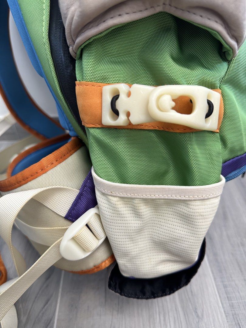 Nike SB “Buzz Lightyear” Backpack (Dunk low air force air max air Jordan undercover clot) （分類：背包）位於 Hong Kong。 由 yipyyt 提交（商品編號 1449206255，圖片 8）。簡介： Nike SB “Buzz Lightyear” Backpack 經典巴斯光年配色 收藏多年 未使用 帆布料依然挺身 自覺整體新淨 如圖 連腰帶 $3680。