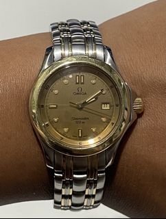 (Category: ) located in . Submitted by j_watches007 (Listing ID 1449159724, Image 1). Description: .